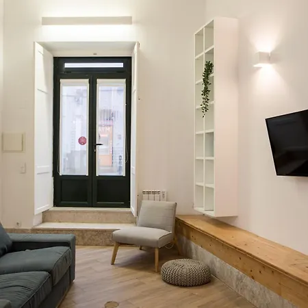 Arroios Urban Escape With Mezzanine Daire