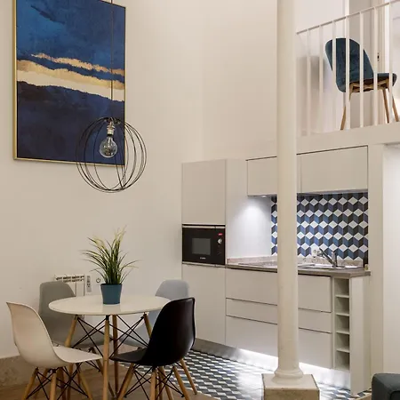 Arroios Urban Escape With Mezzanine Apartment *