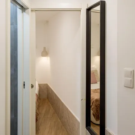 Arroios Urban Escape With Mezzanine Lisbon