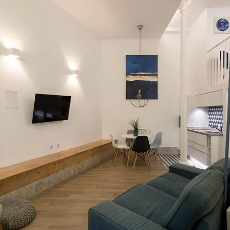 Arroios Urban Escape With Mezzanine * Lisbon