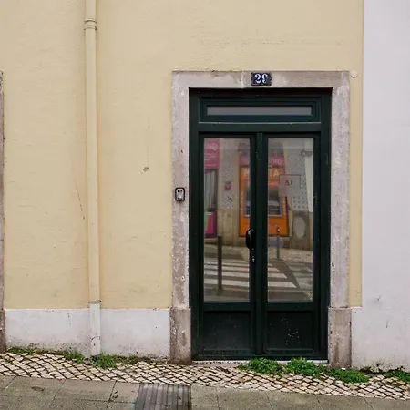Arroios Urban Escape With Mezzanine * Lisbon