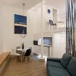 Arroios Urban Escape With Mezzanine Lejlighed